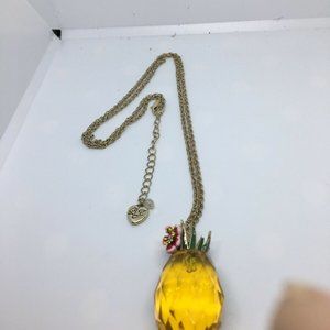 Betsey Johnson Pineapple And Flower Gold Tone Pend